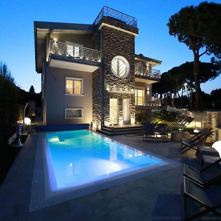 דסנזאנו דל גארדה B&B Bellavista Exclusive In Zona Centrale Con Piscina Riscaldata E Jacuzzi Vista Lago מראה חיצוני תמונה