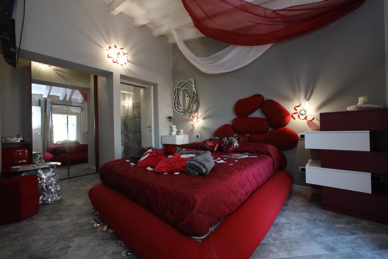 דסנזאנו דל גארדה B&B Bellavista Exclusive In Zona Centrale Con Piscina Riscaldata E Jacuzzi Vista Lago מראה חיצוני תמונה