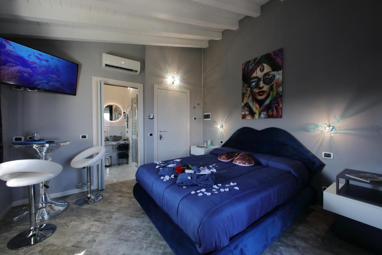 דסנזאנו דל גארדה B&B Bellavista Exclusive In Zona Centrale Con Piscina Riscaldata E Jacuzzi Vista Lago מראה חיצוני תמונה