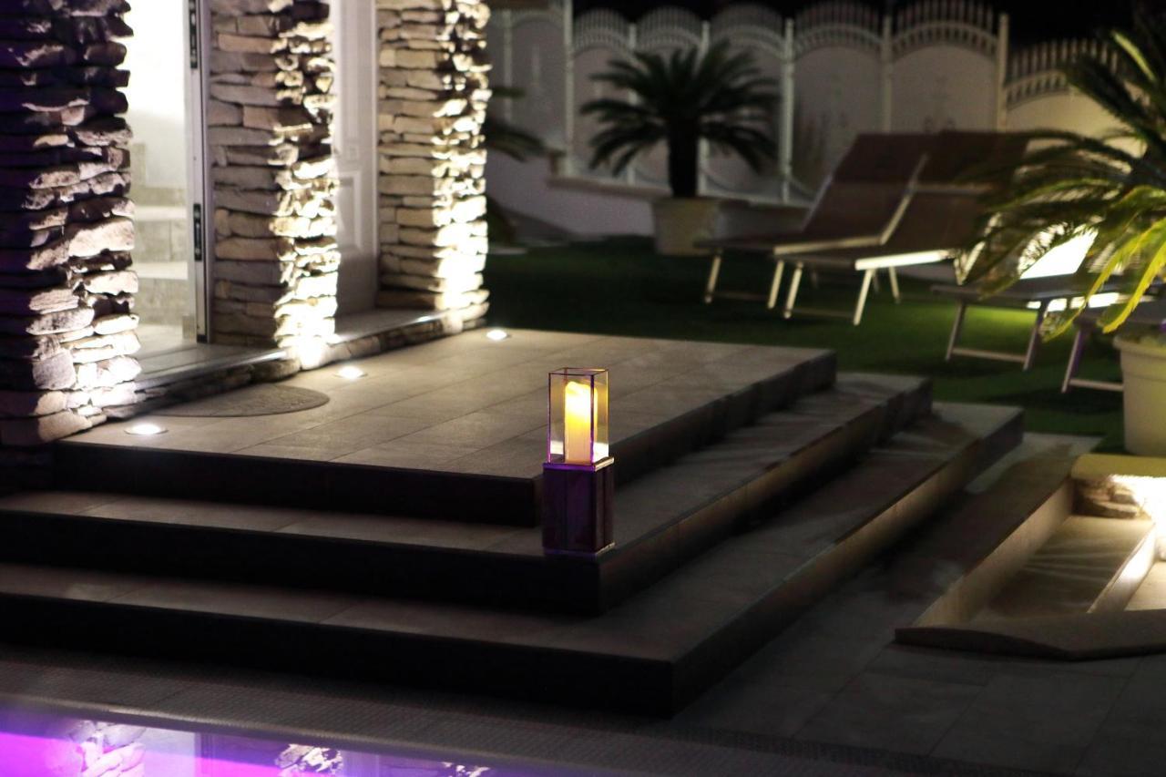 דסנזאנו דל גארדה B&B Bellavista Exclusive In Zona Centrale Con Piscina Riscaldata E Jacuzzi Vista Lago מראה חיצוני תמונה